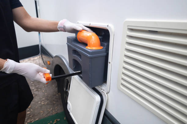 Portable Toilet Options We Offer in Murraysville, NC